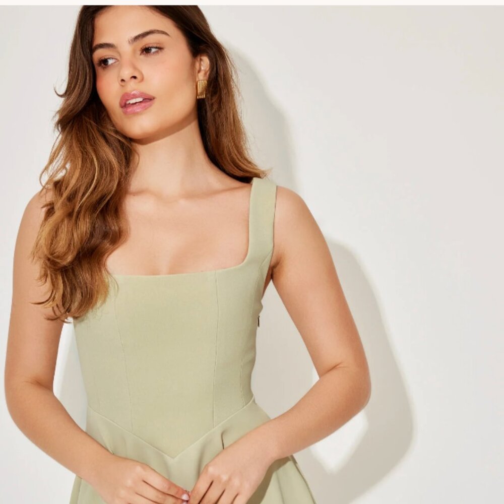 NWT Odd muse midi dress square neck in sage